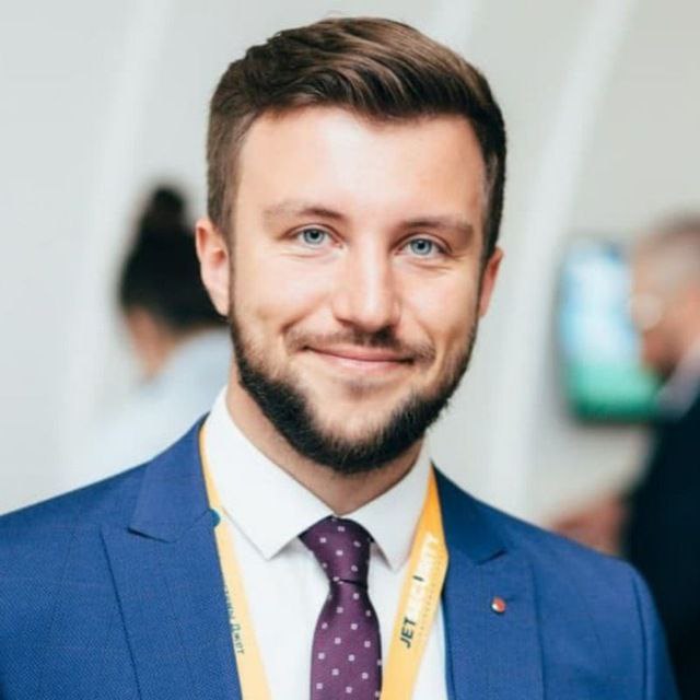 Артём Погребняк